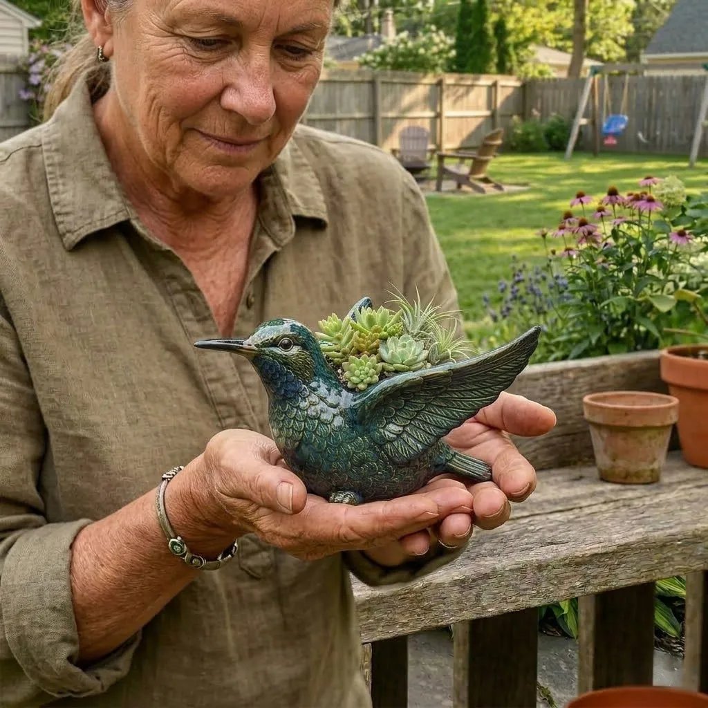 NatureNest – Cardinal Bird Succulent Planter – image 4