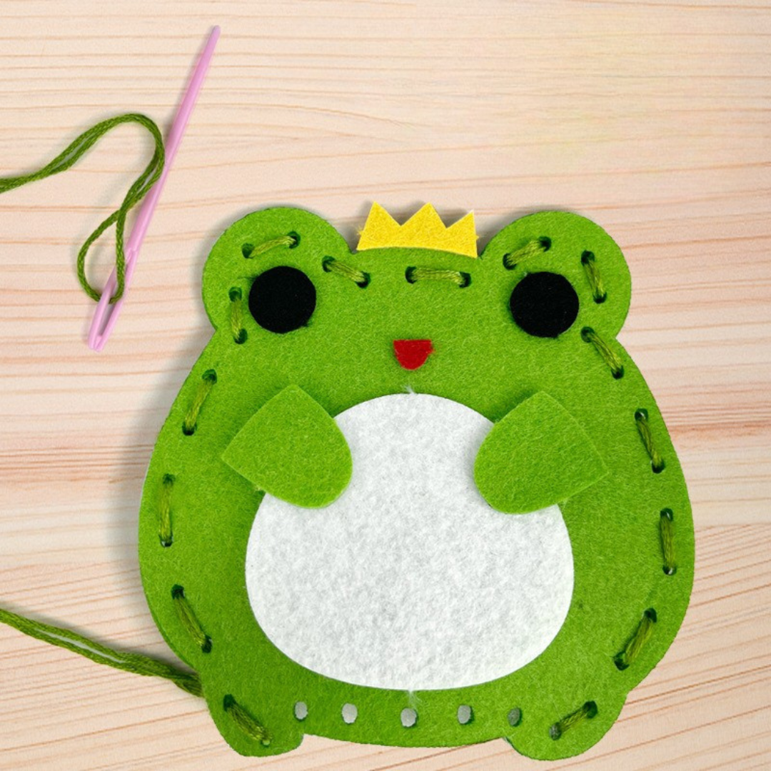 Feltopia Creators – Kids Sewing Fun Kit – image 5