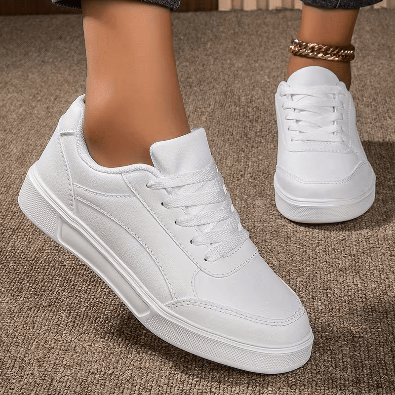 Stella — Platform Sneaker with Metallic Accents – image 5
