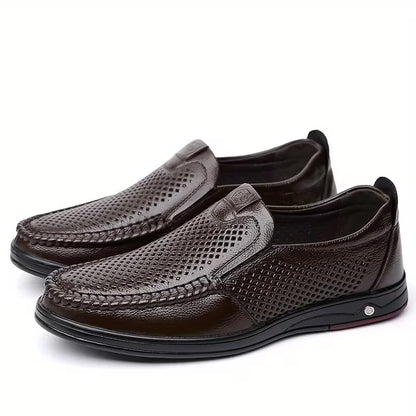 Brenton™ – Handcrafted Leather Moccasins for Timeless Style – Brown / 38