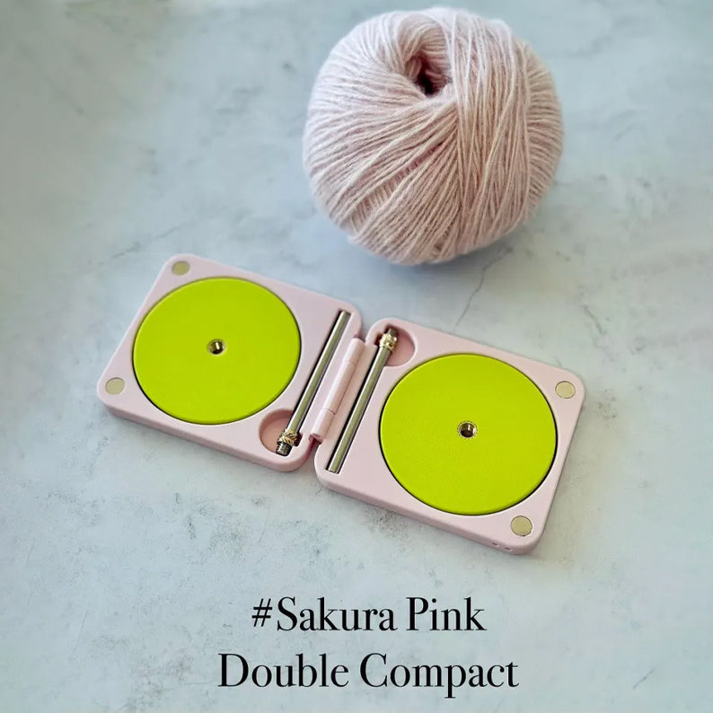 StitchCore – Crochet Hook Set for Effortless Crafting – Double Compact / Sakura Pink