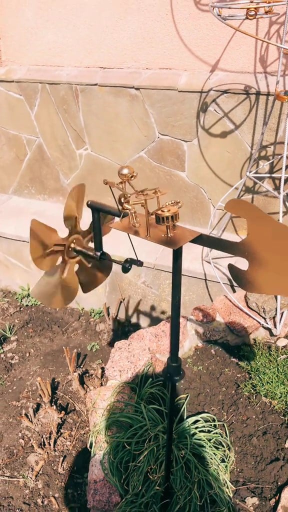 MelodyTwist – Outdoor Music Theme Wind Spinner – image 3