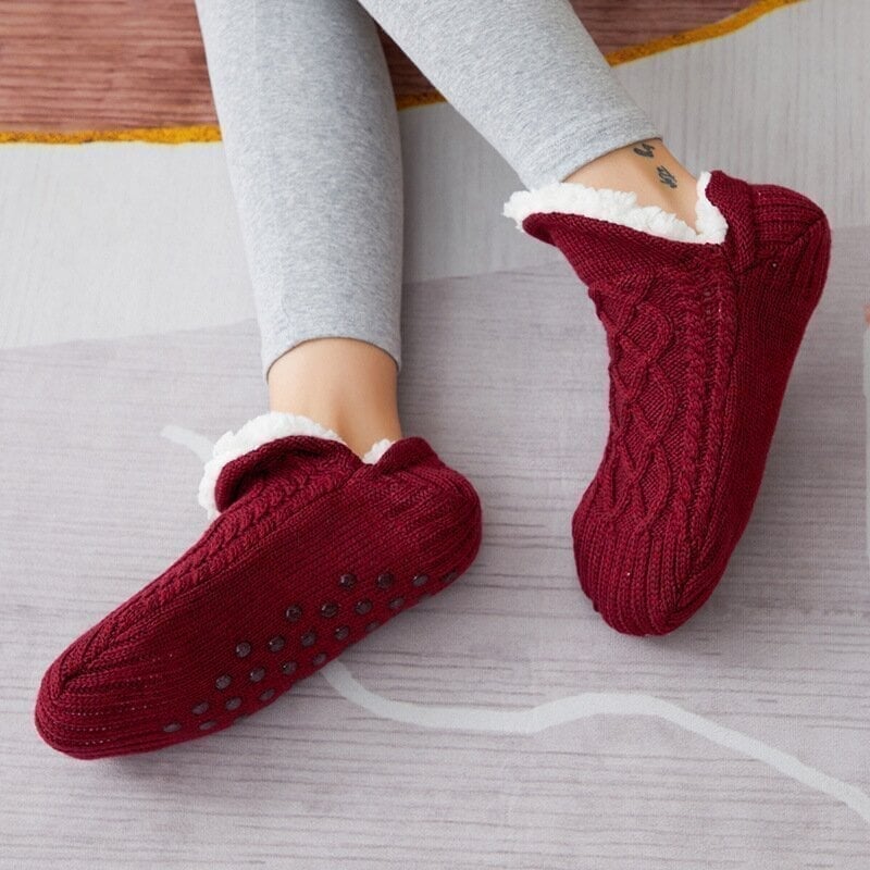 CloudWarm – Anti-Slip Indoor Slipper Socks – RED / S（4-8）
