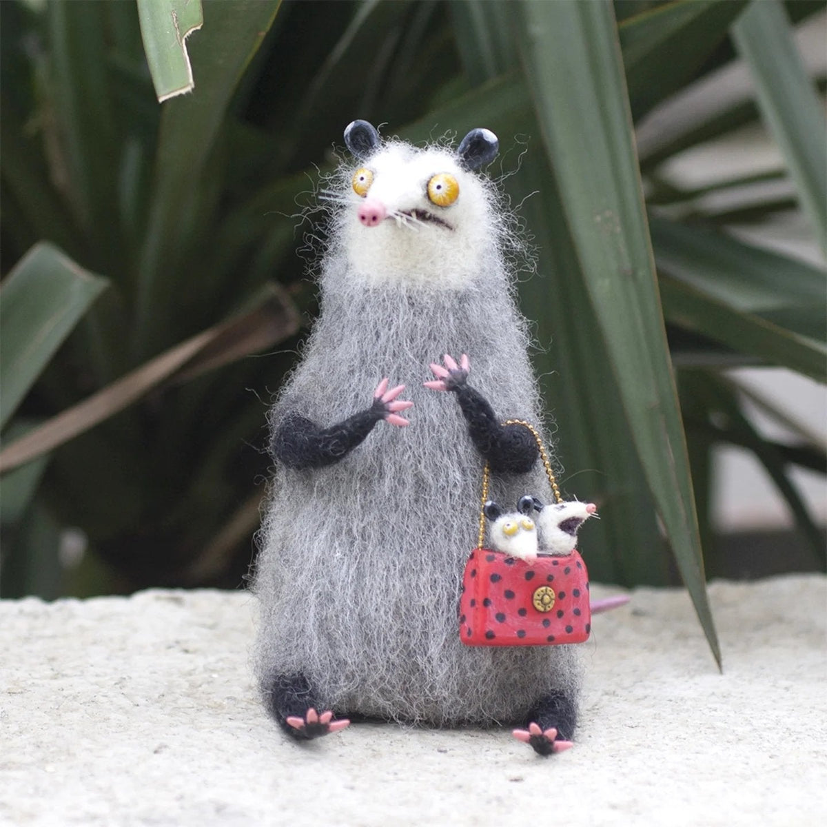 CurioCat - Soft Wool Figurine – Anxious mother opossum