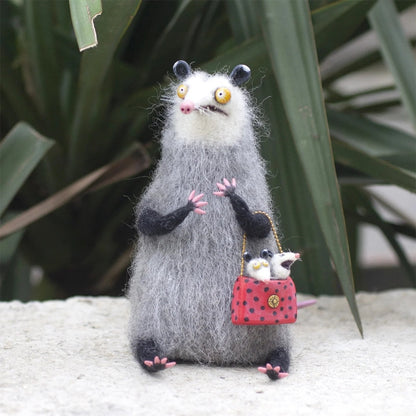 CurioCat - Soft Wool Figurine – Anxious mother opossum