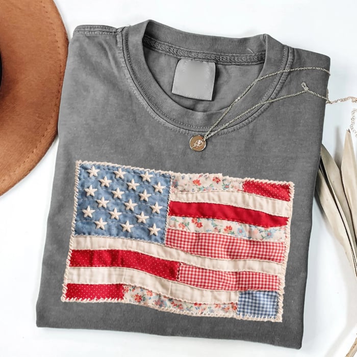 RedWhiteRebel – Retro American Flag Patchwork Tee – Pepper / S