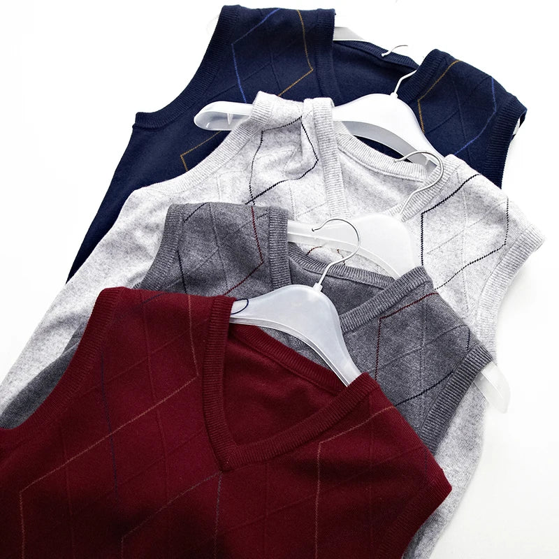 Jude Sweater Vest – image 2