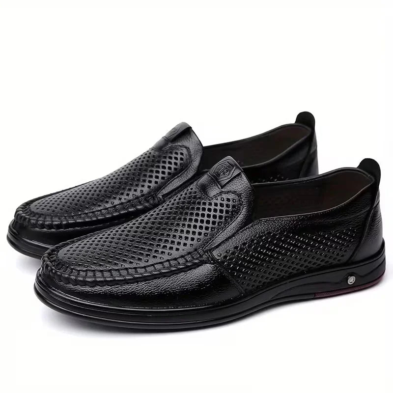 Brenton™ – Handcrafted Leather Moccasins for Timeless Style – Black / 38