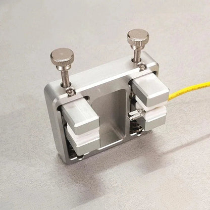 CircuitHold – Heavy Duty Soldering Clamp – image 3