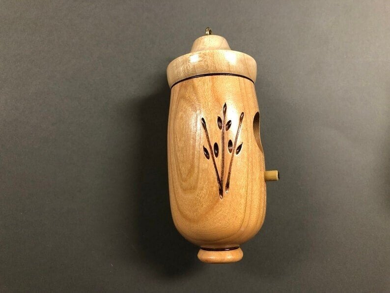 NatureSip – Wooden Hummingbird Feeder for Garden Lovers – image 13