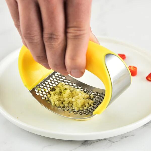 CrushCraft – Stainless Steel Garlic Mincer – Yellow