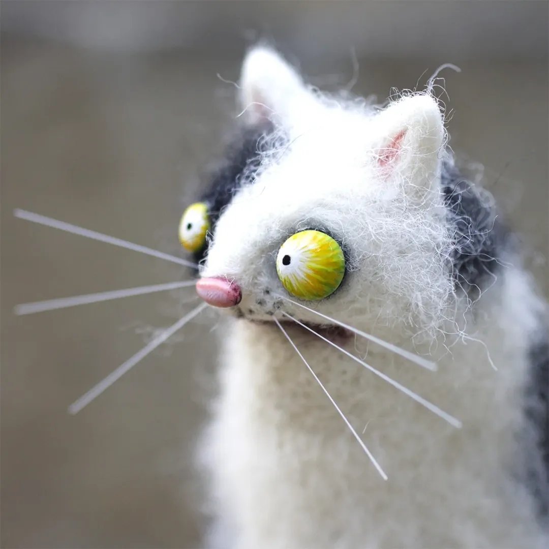 CurioCat - Soft Wool Figurine – image 4