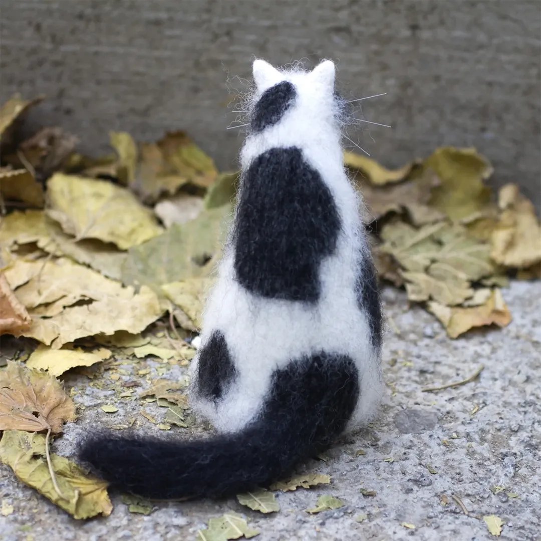 CurioCat - Soft Wool Figurine – image 8