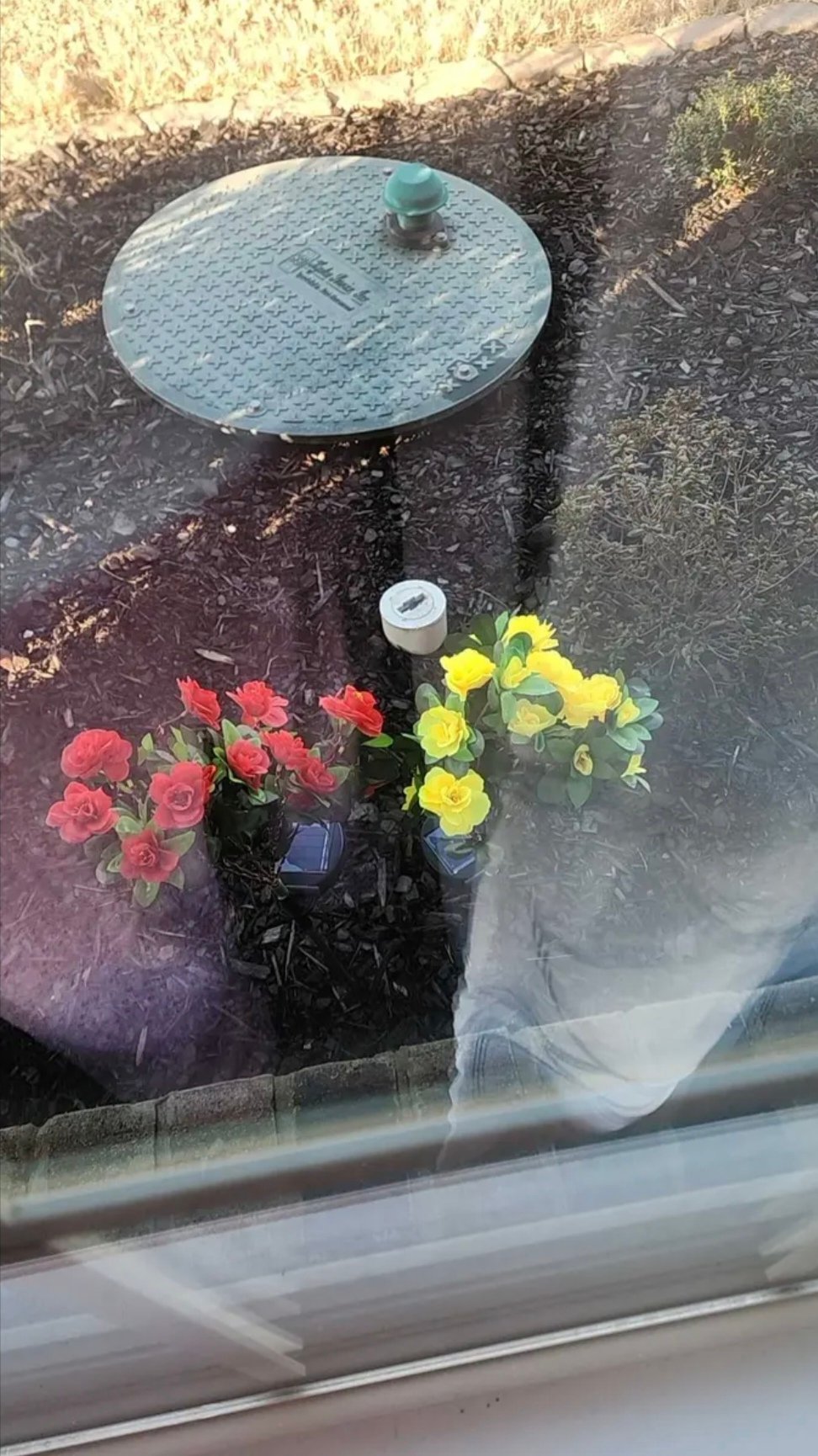 LumaBloom – EverGlow Memorial Garden Lights – image 6