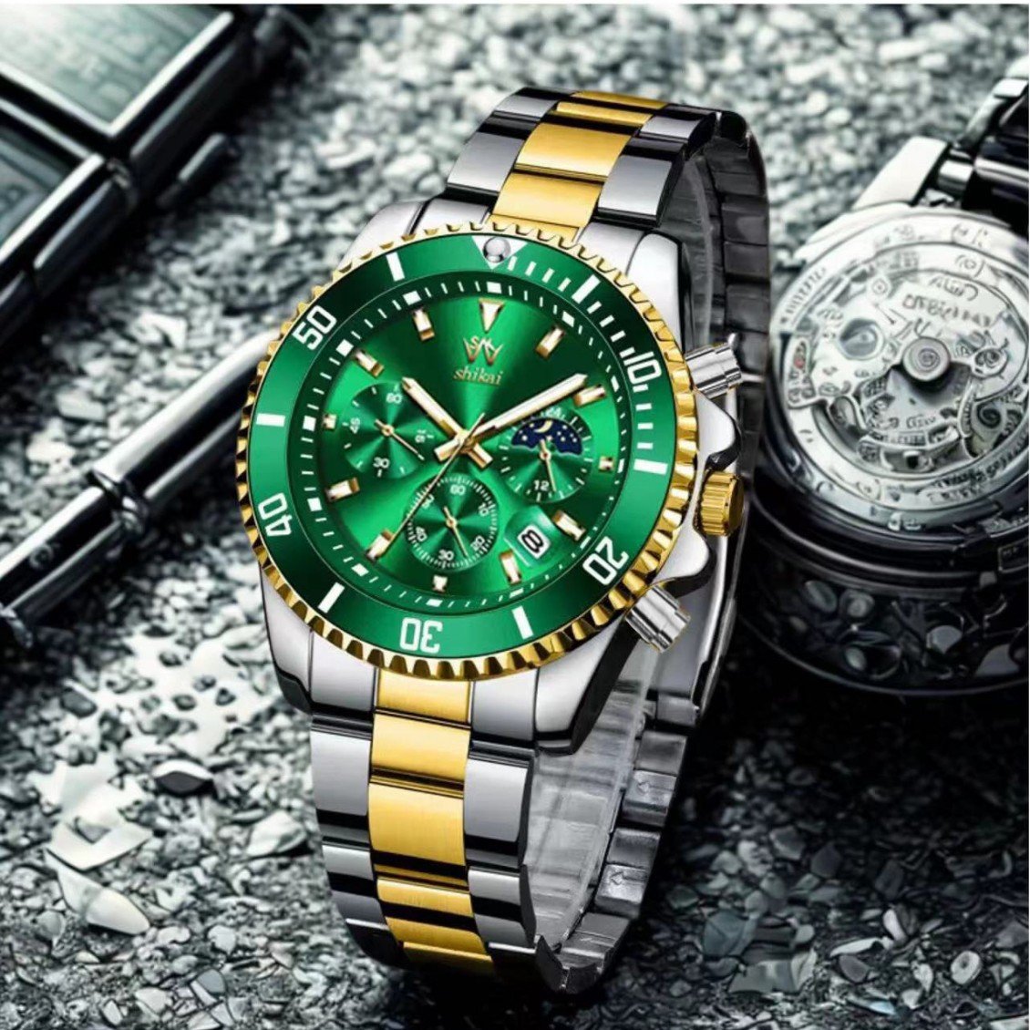 ChronoLuxe – Men’s Luxury Dress Watch – Silver&Green