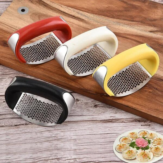 CrushCraft – Stainless Steel Garlic Mincer – Red