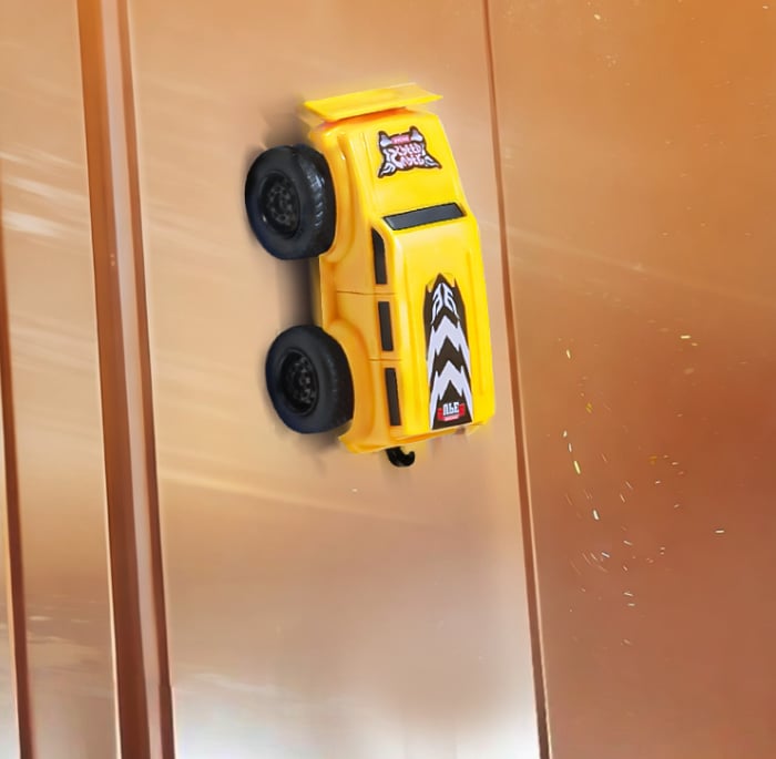 GravityZoom – Wall Climbing RC Car Toy – image 2