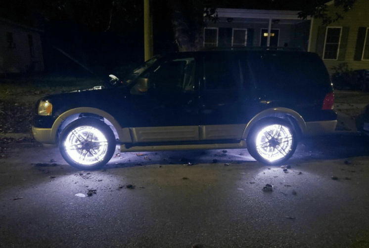 NeonSpin Lights – LED Tire Valve Glow – image 10