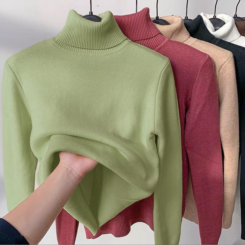 GlowThread – Cozy Turtleneck Pullover Sweater – Green / One size