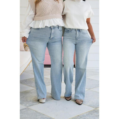 ShapeDenim – Vintage Wash Straight-Leg Jeans – image 4