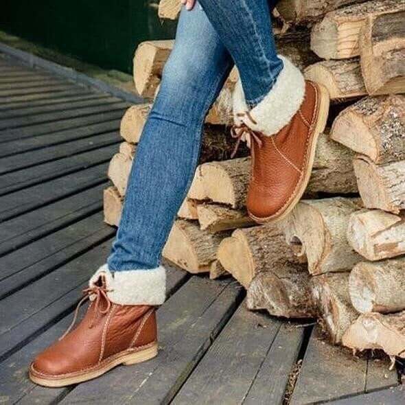 WATERPROOF LEATHER POLAR BOOTS WITH WOOL LINING – image 2