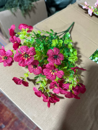 EverBloom – High Grade Material Artificial Flowers – Rose / Fill 1 POT ( 6 pieces)