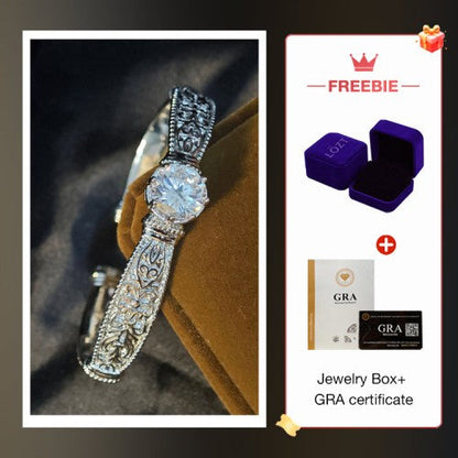 RoyalLustre – Moissanite Relief Bangle – White gold bracelet + 2 carat certificate