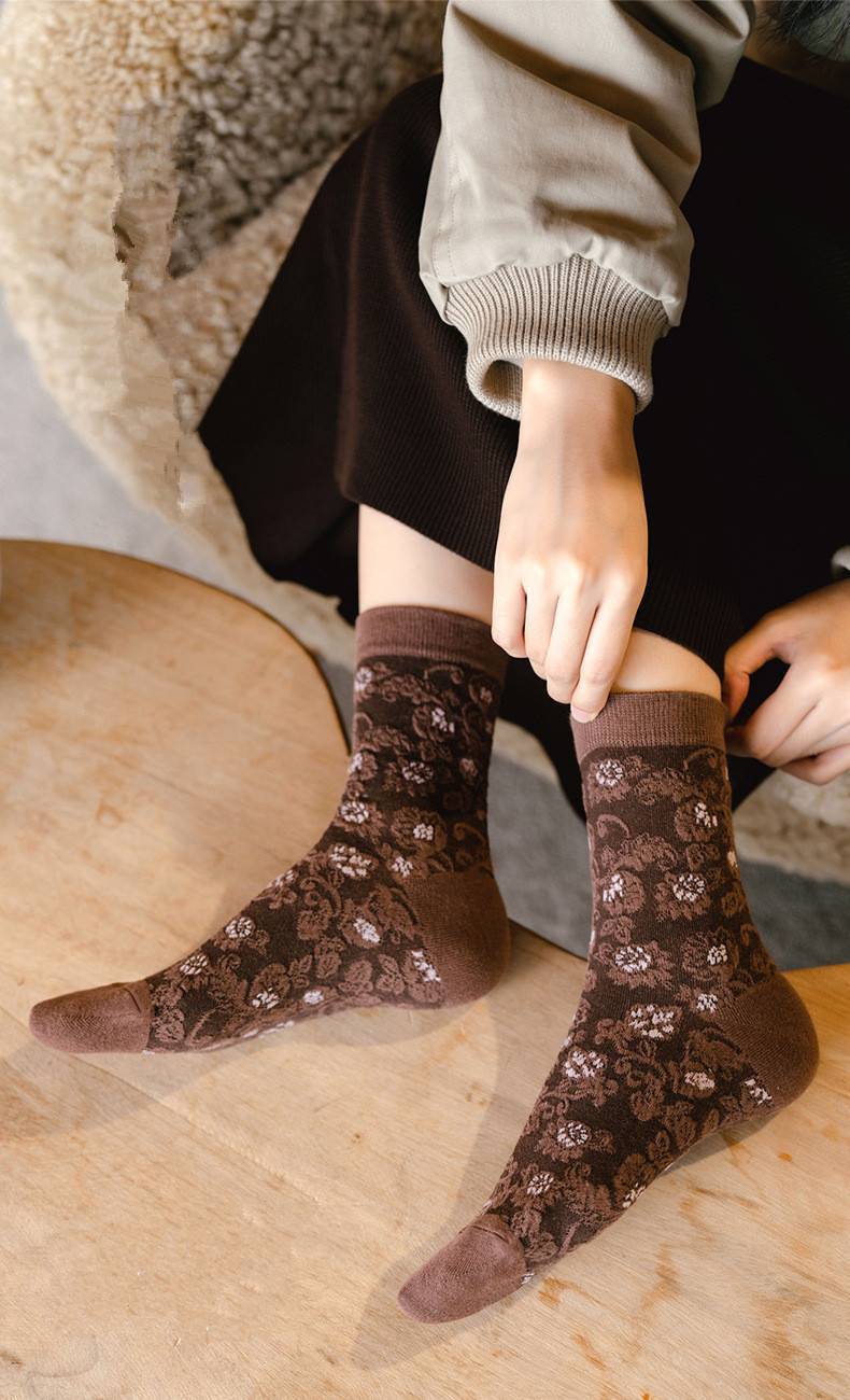 LumeFlora – Soft Cotton Embroidered Flower Socks – image 45