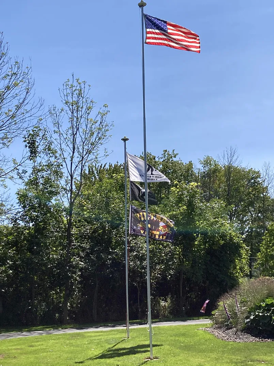 SolarGlory – Telescopic Flagpole with LED Light – image 5