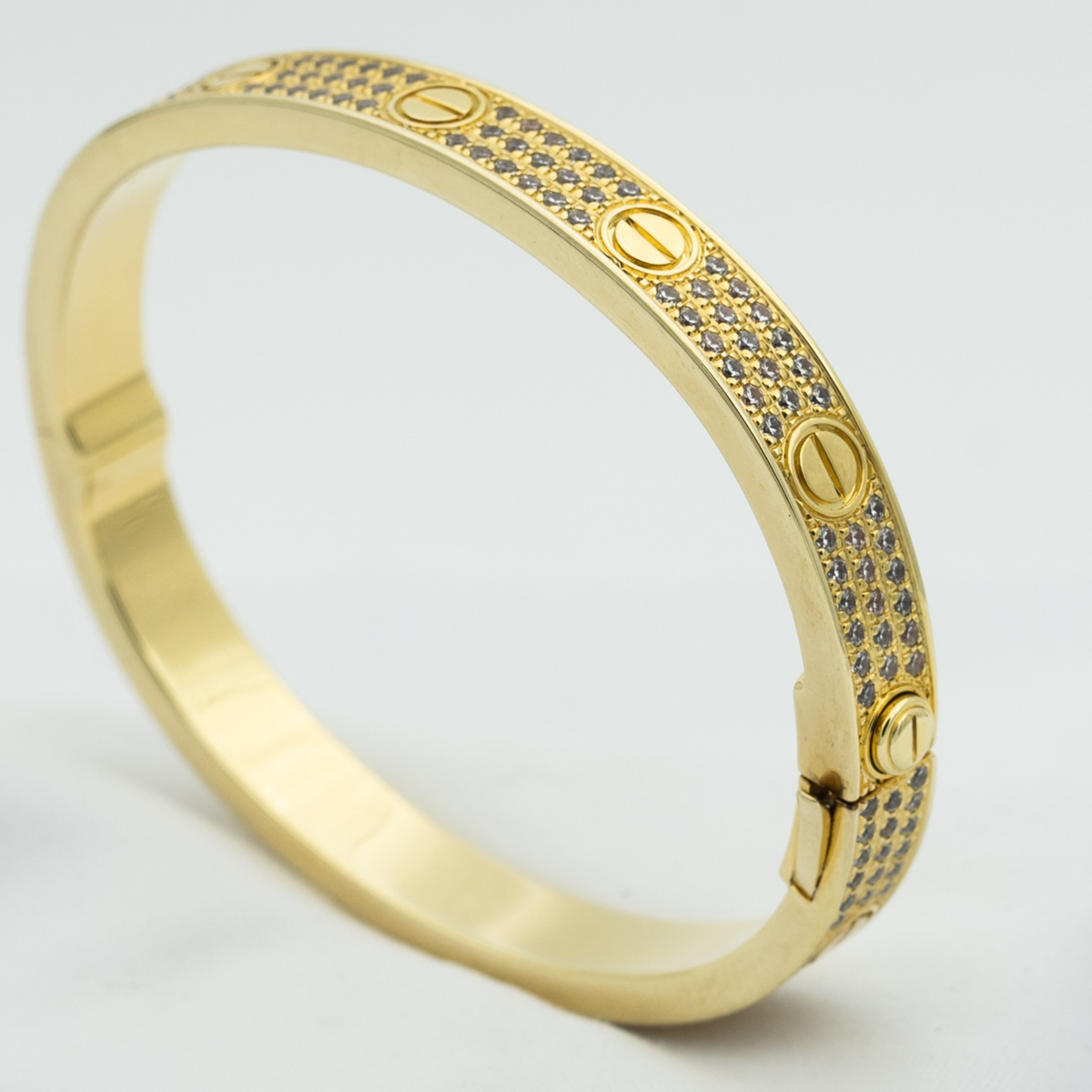 EternalGlow – Premium Diamond Love Bracelet – Gold / 16