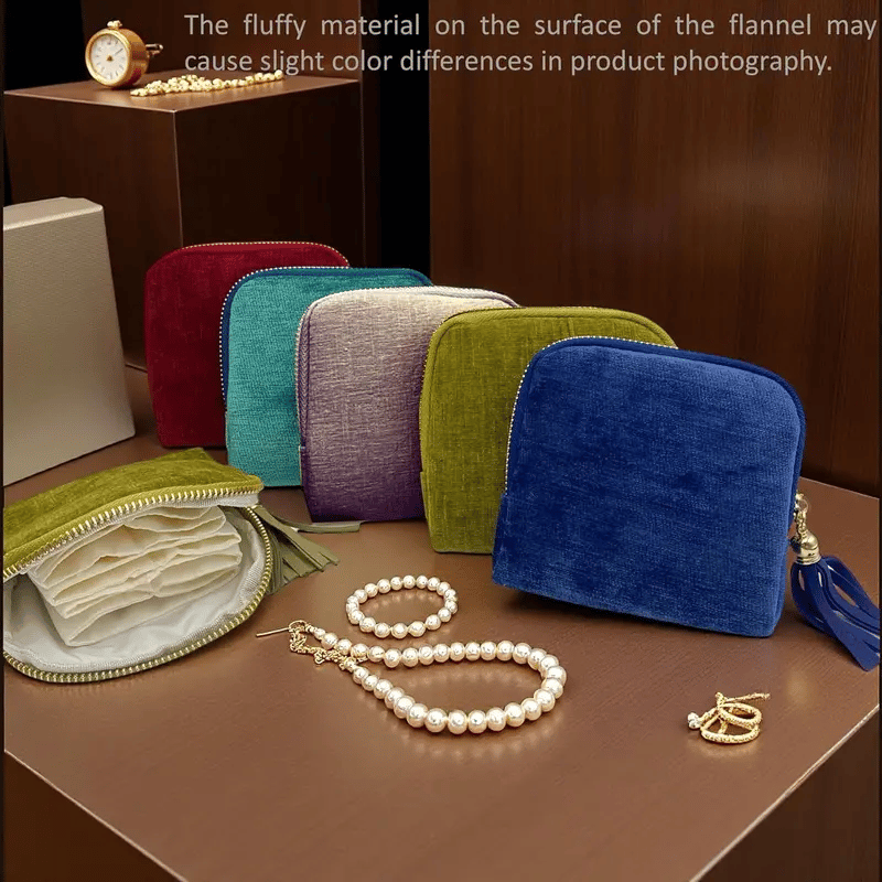 LuxeCarry – Portable Jewelry Storage Bag with Zipper – image 10
