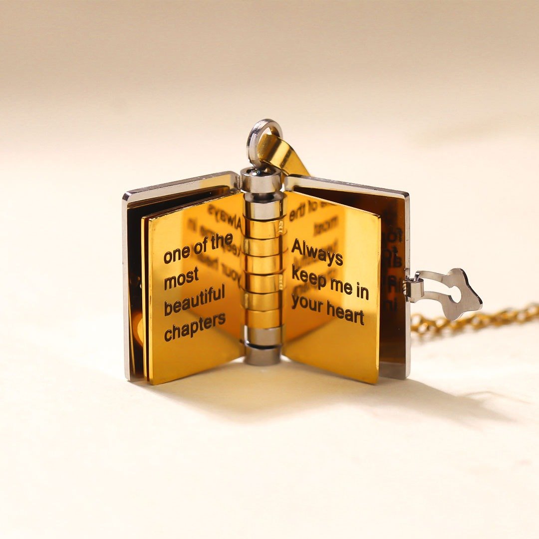 LoveStory – Chapter Book Necklace Gift – image 7