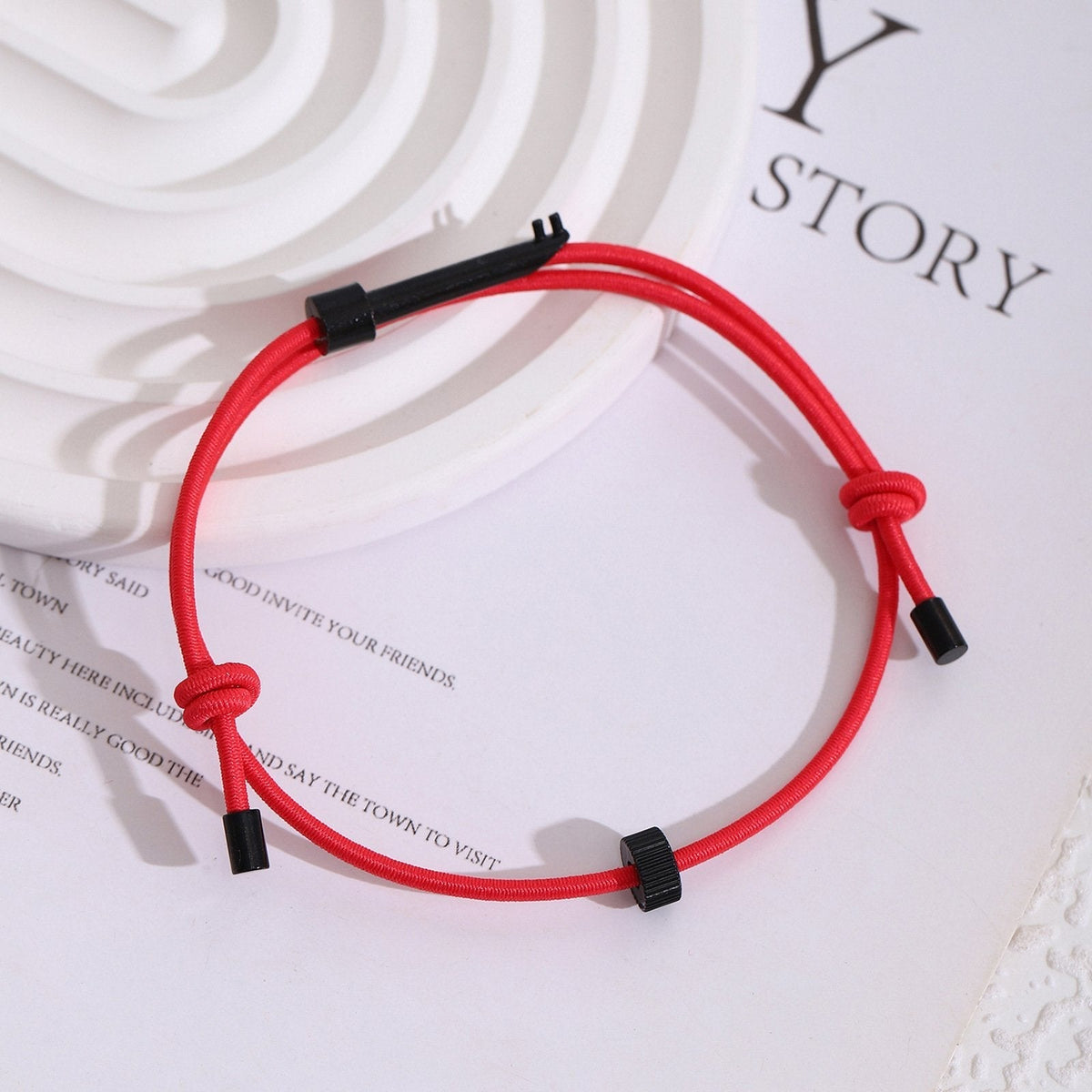 RescueBand – Emergency Glass Breaker Strap – Red