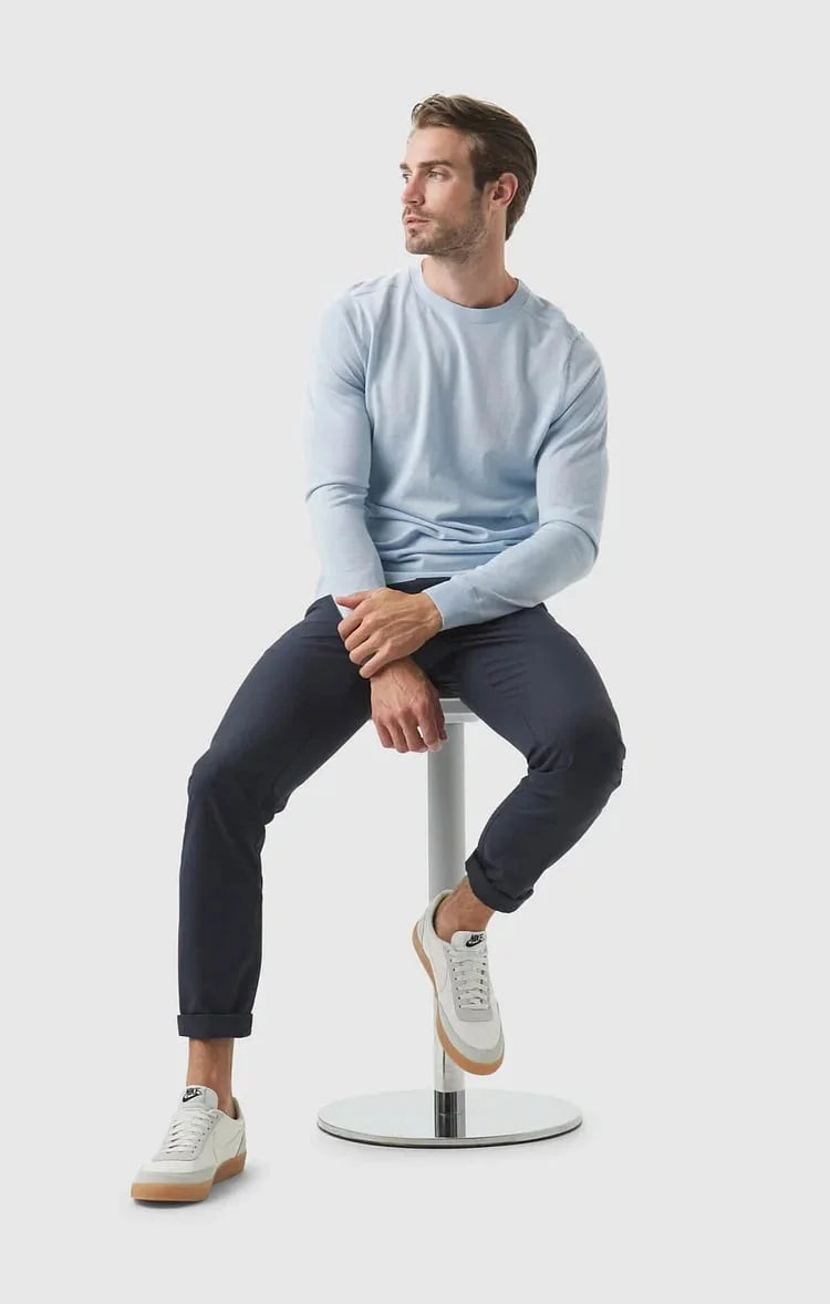 LuxeStride – Stylish Jetsetter Pants – image 7