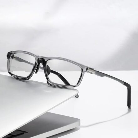 VisionSync – Adaptive Reading Glasses – Transparent Gray / '+1.00 / 40-45 YEAR OF AGE