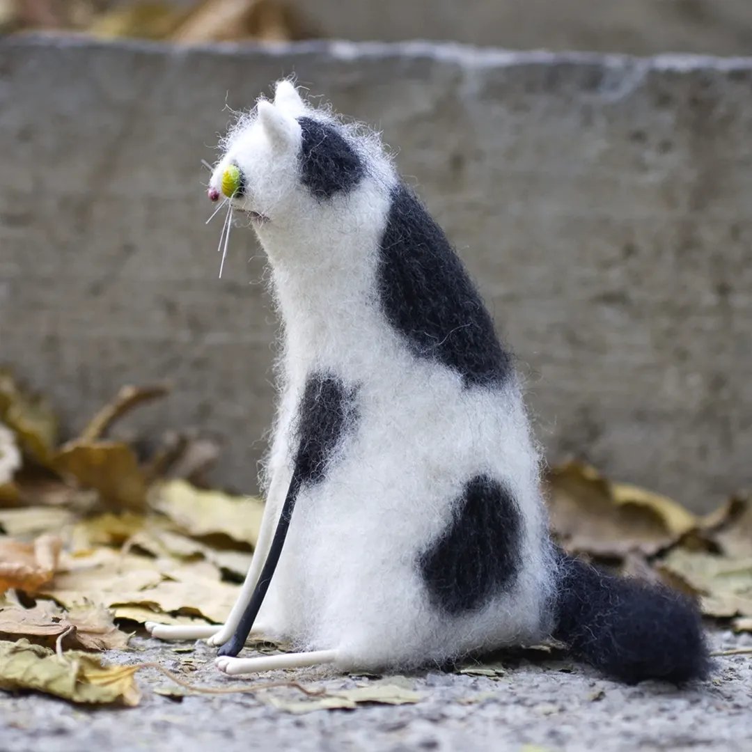 CurioCat - Soft Wool Figurine – image 9