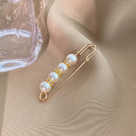 GleamPin - Fancy Rhinestones And Pearls Safety Brooch – White / BUY 1