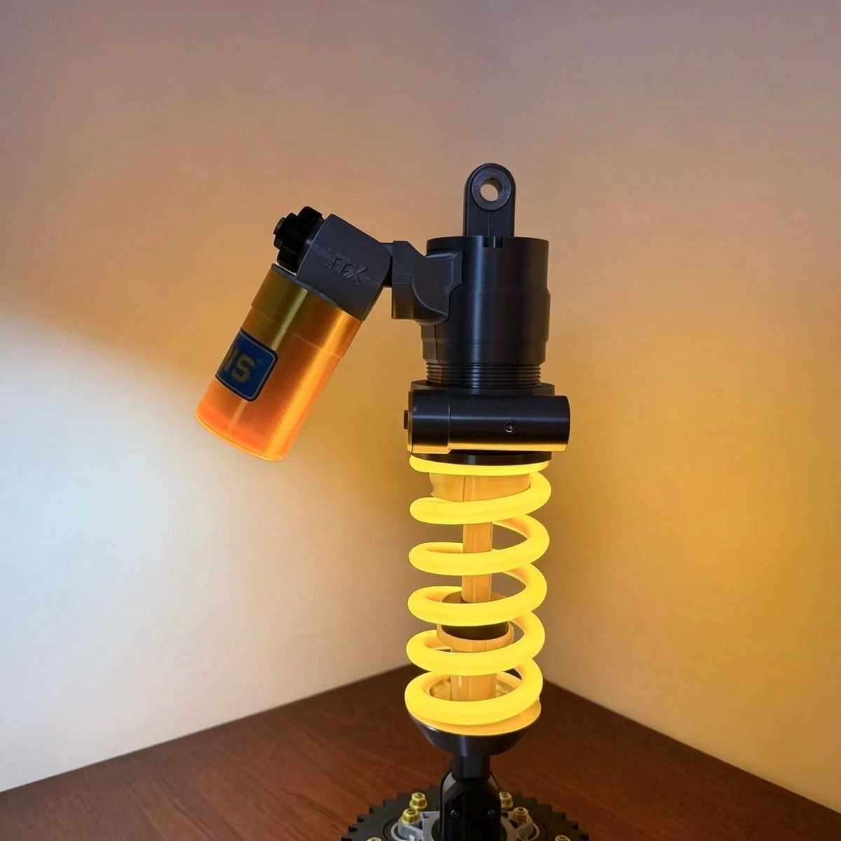 OhlixBeam – Automotive Style Table Lamp – image 7