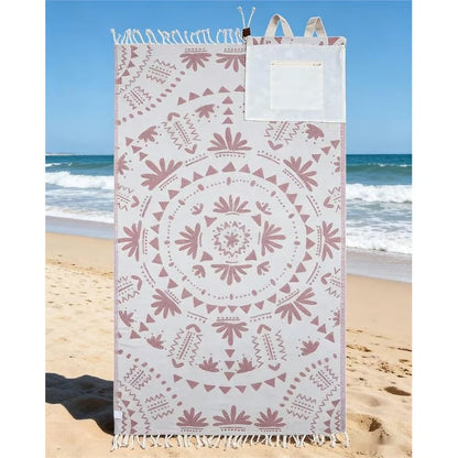 CoastCarry – Sand-Resistant Towel Backpack for Beach Days – Grass / 37" x 67" (93cm x 170cm)