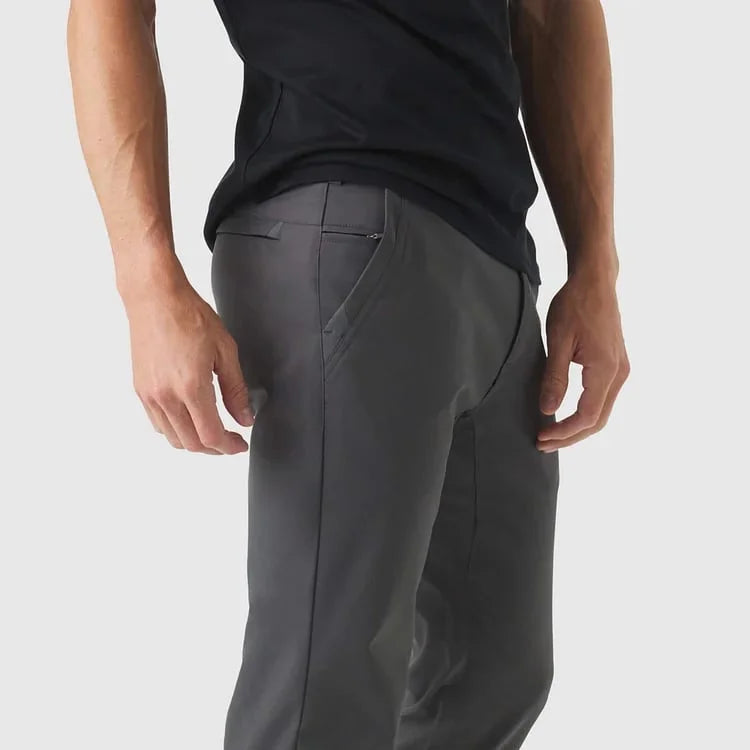 LuxeStride – Stylish Jetsetter Pants – Space Black / 29