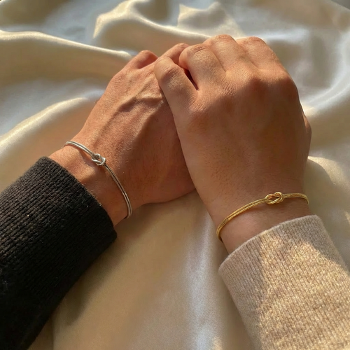 EternalKnot – Love & Friendship Bracelet – Buy 1 Get 1 FREE!