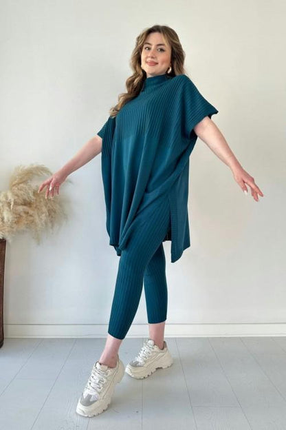 ChillChic – Effortless Casual Knit Ensemble – Blue peacock / M