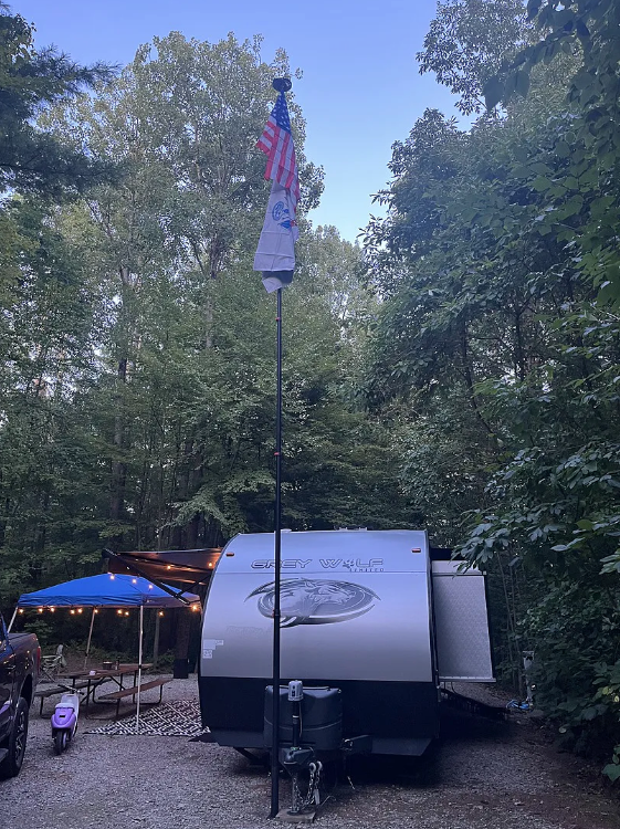 SolarGlory – Telescopic Flagpole with LED Light – image 4